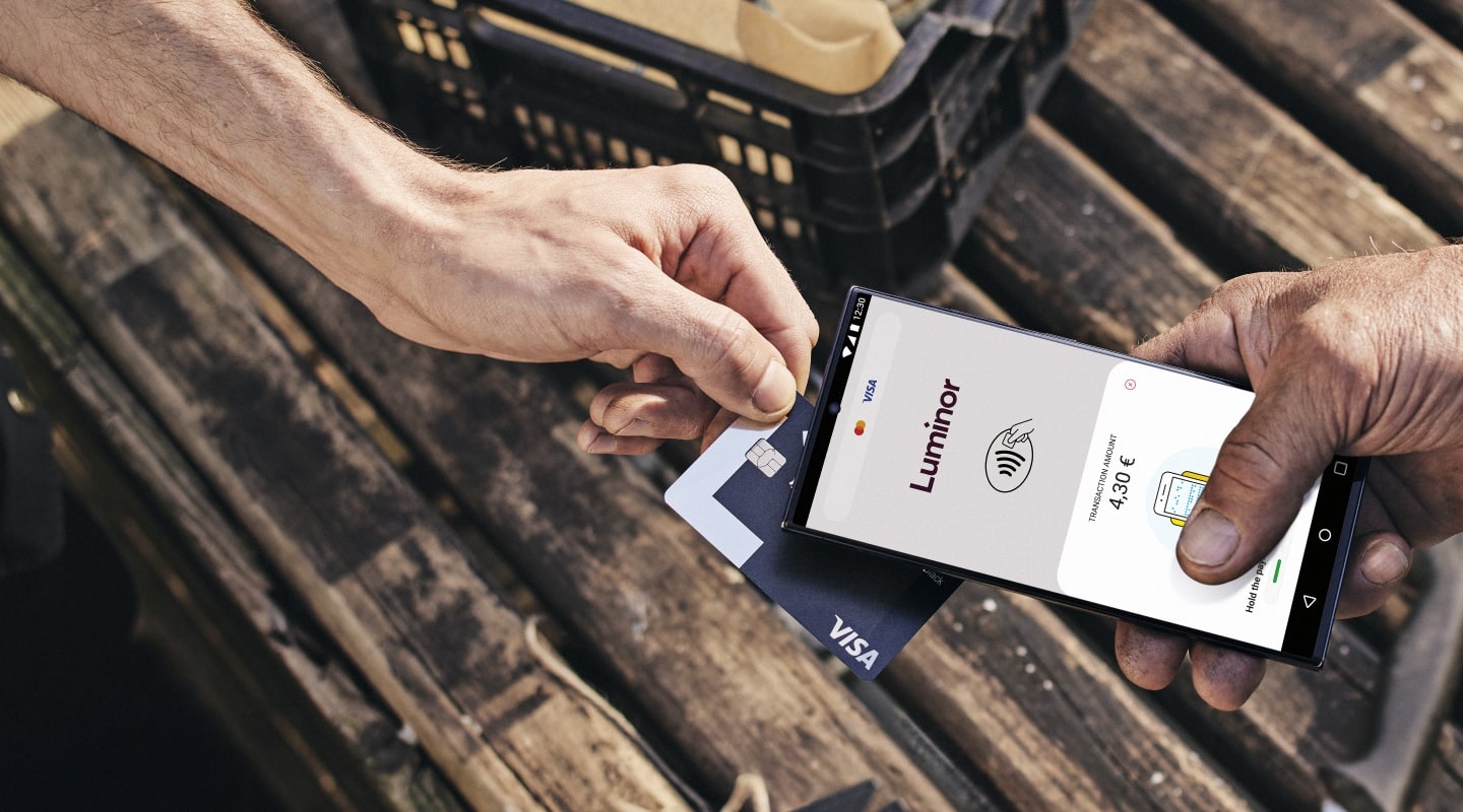 Card acceptance at the points of sale